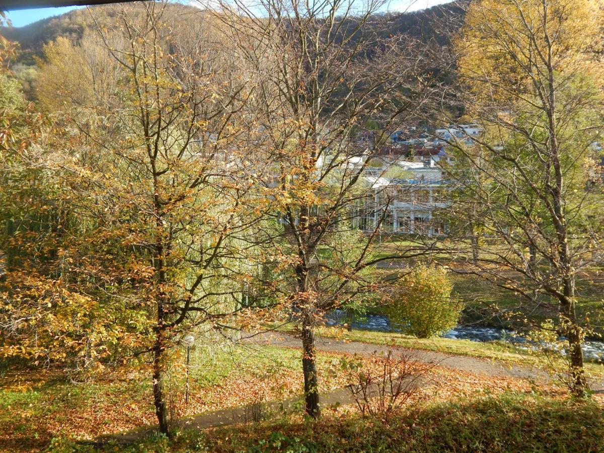 Free Apartment - Burgblick Bad Urach Exterior photo
